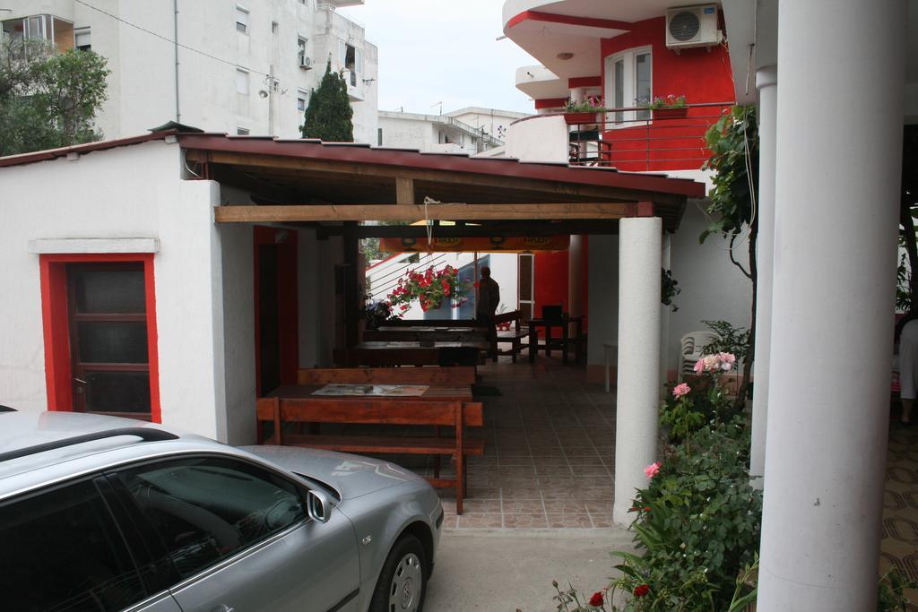 Lukic Apartmani Bar Luaran gambar