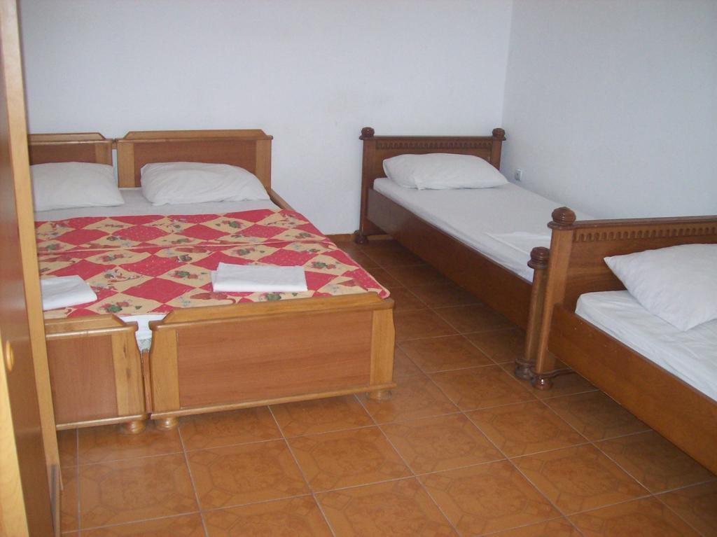 Lukic Apartmani Bar Bilik gambar