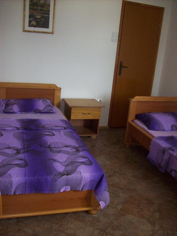 Lukic Apartmani Bar Bilik gambar