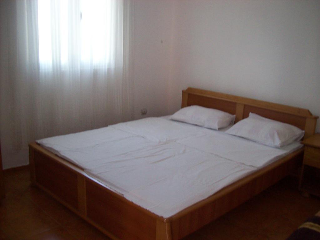 Lukic Apartmani Bar Bilik gambar